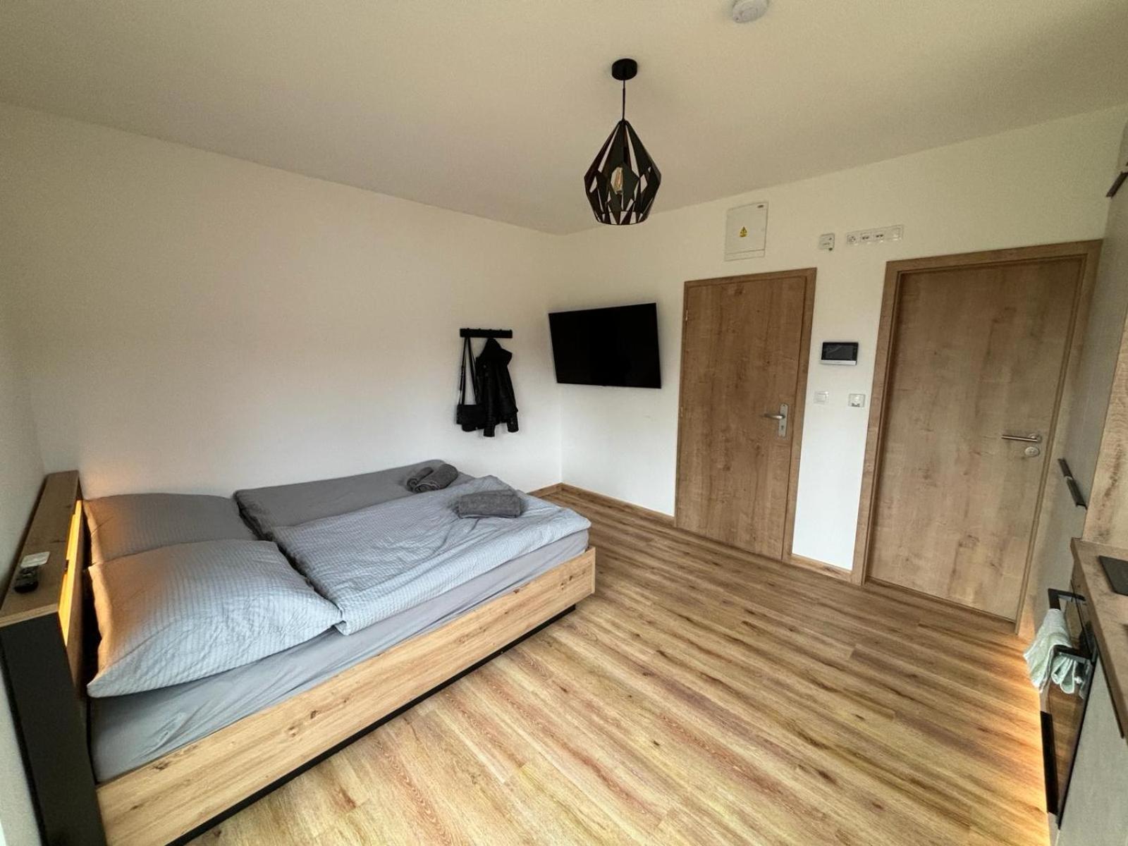 Apartmany U Plaze Lipna - Male Lipno Černá v Pošumaví Dış mekan fotoğraf